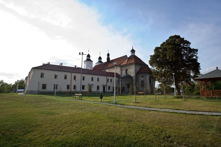 Hotel Sw. Norberta Nowe Brzesko ภายนอก รูปภาพ