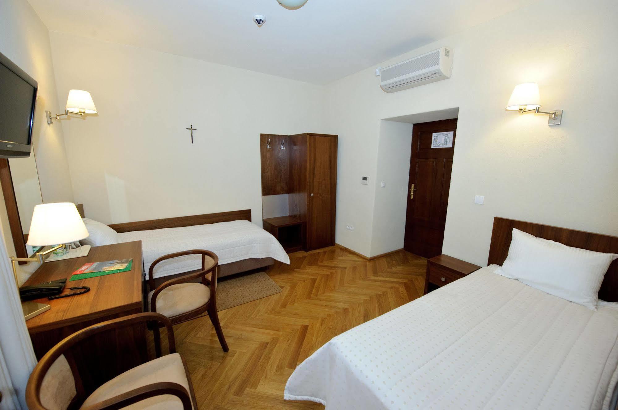 Hotel Sw. Norberta Nowe Brzesko ห้อง รูปภาพ